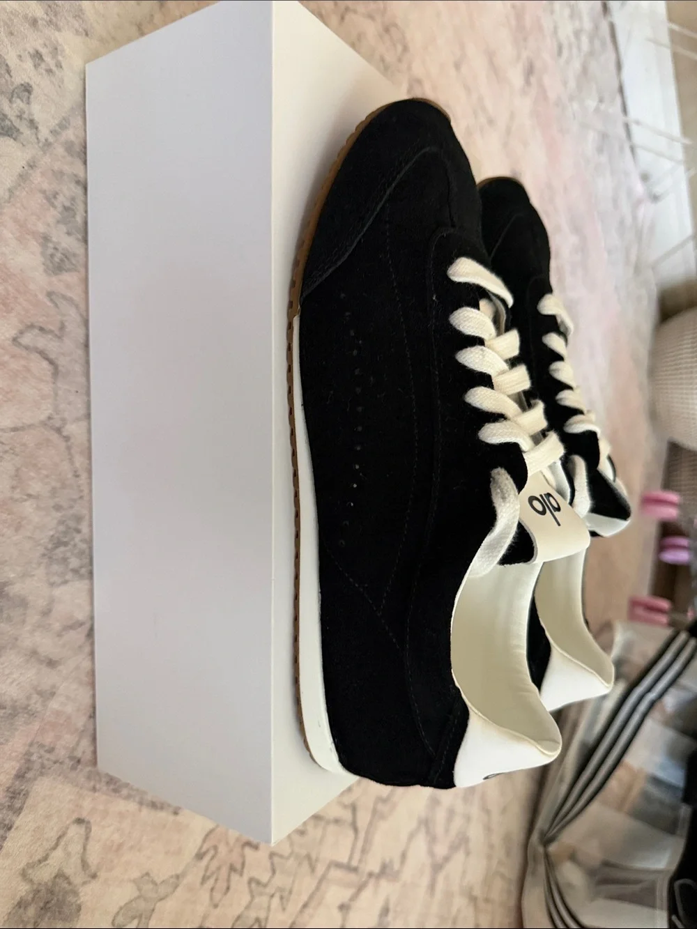 ALO Sunset Sneaker - Black